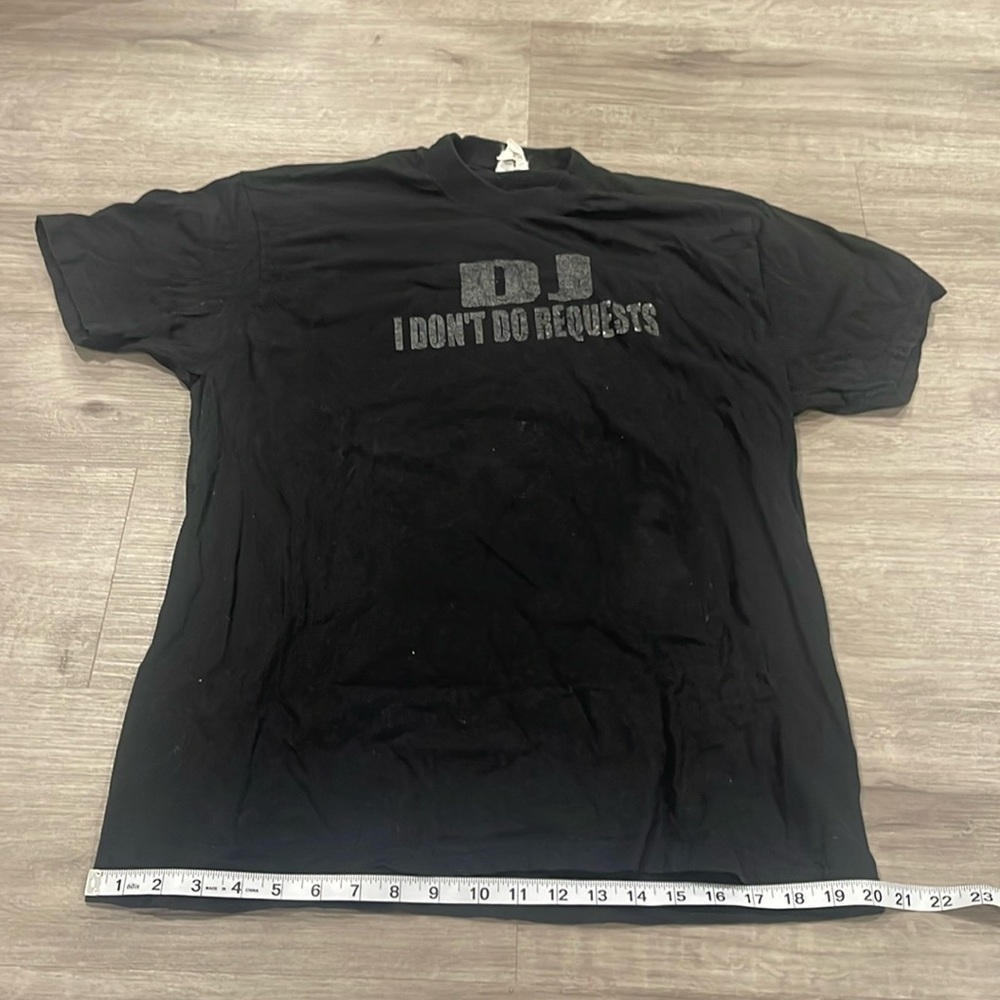 Vintage t-shirt “DJ I Don’t Take Requests” black size Large Y2K